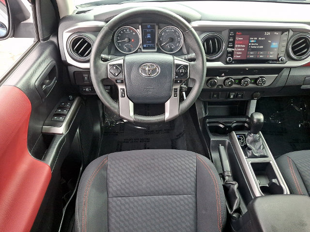 Used 2020 Toyota Tacoma SR5 AWD/4WD image 6