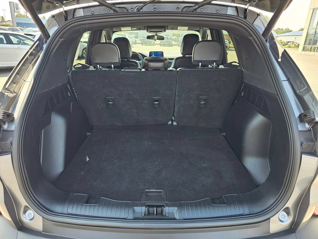 Used 2025 Ford Escape ST-Line Select AWD/4WD image 30
