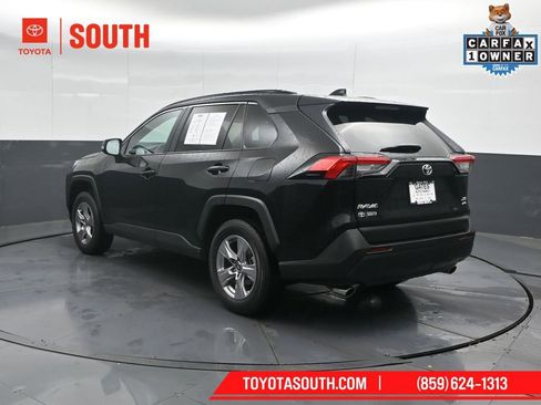 Used 2025 Toyota RAV4 XLE AWD/4WD image 8
