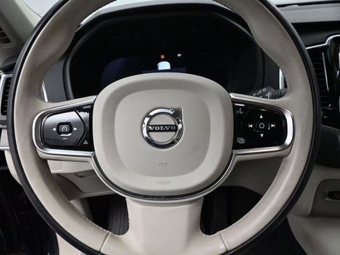 Used 2023 Volvo XC90 B6 Plus w/ Protection Package Premier AWD/4WD image 18