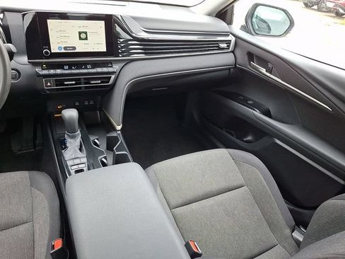 Used 2025 Toyota Camry LE FWD image 16