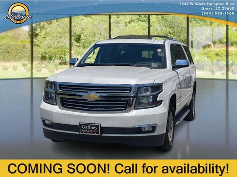 Used 2018 Chevrolet Suburban Premier AWD/4WD image 1