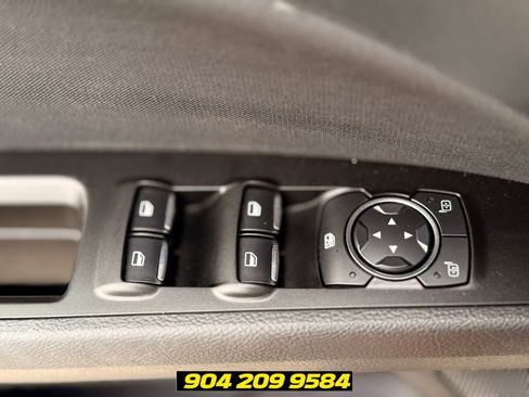 Used 2017 Ford Fusion SE w/ Fusion SE Technology Package FWD image 14