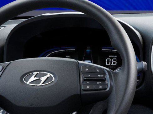 New 2026 Hyundai Venue SE image 14