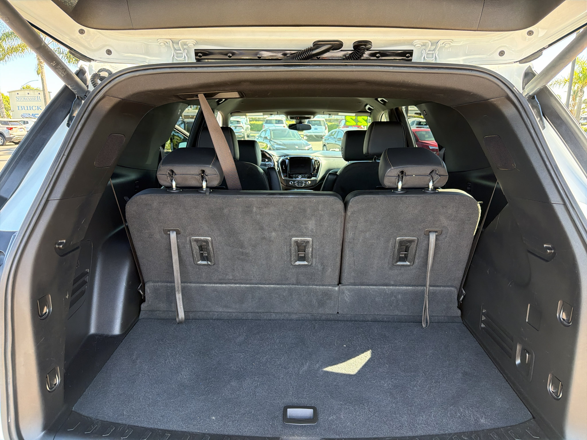 Used 2022 Chevrolet Traverse LT FWD image 13