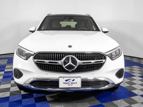 Used 2024 Mercedes-Benz GLC 300 image 2