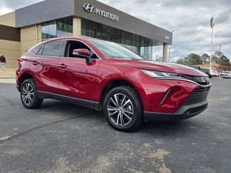 Used 2024 Toyota Venza LE video 1