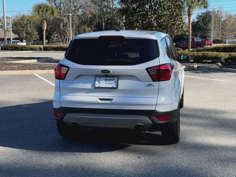 Used 2019 Ford Escape SE image 7