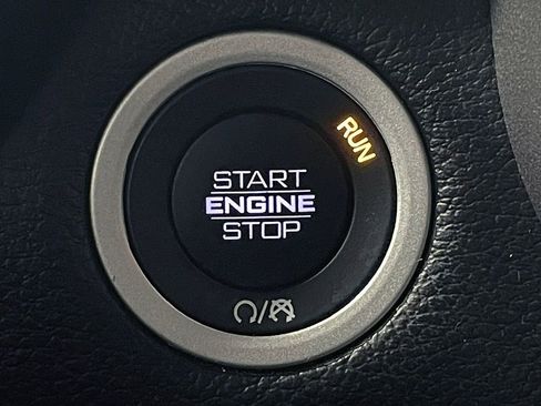 Used 2021 RAM 1500 Big Horn image 28