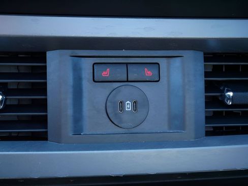 Used 2024 Ford F250 Lariat w/ Lariat Ultimate Package AWD/4WD image 18