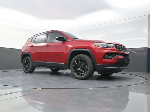 New 2026 Jeep Compass Latitude AWD/4WD image 19