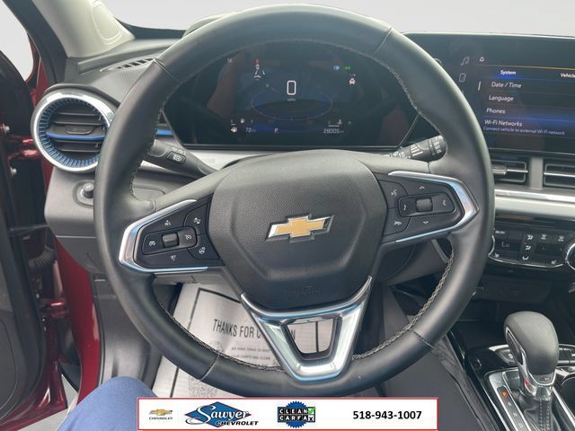 Used 2024 Chevrolet Trax LT w/ Driver Confidence Package FWD image 13
