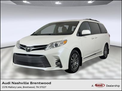 Used 2019 Toyota Sienna XLE w/ XLE Navigation Package