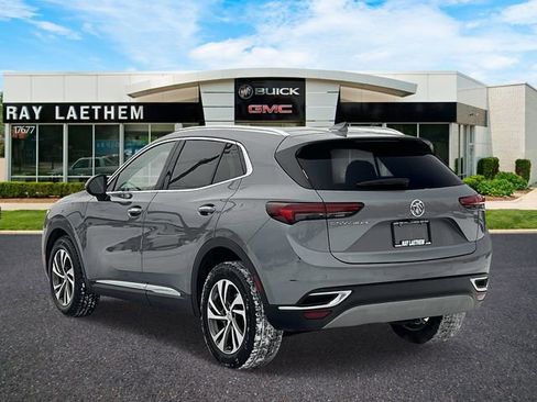 Used 2022 Buick Envision Essence w/ Technology Package I image 3
