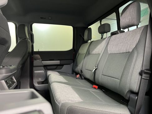 New 2026 Ford F250 XLT w/ XLT Premium Package image 32