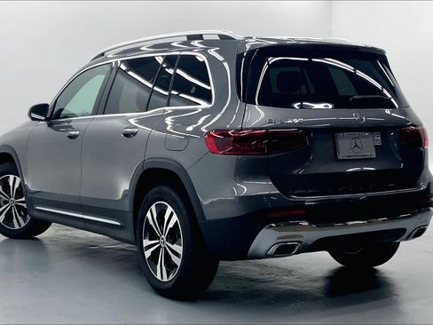Used 2026 Mercedes-Benz GLB 250 image 5