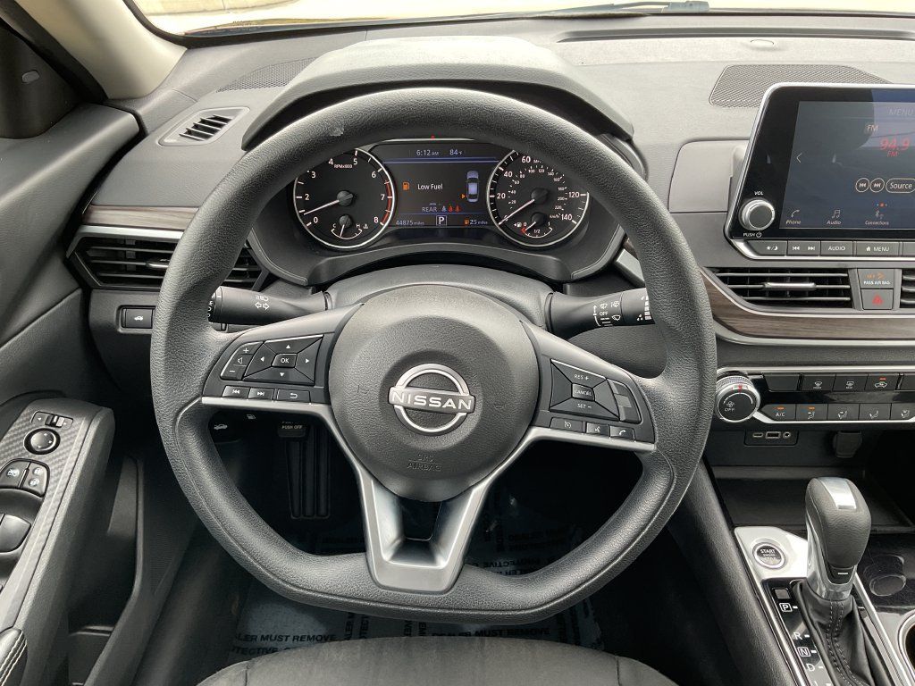Used 2024 Nissan Altima 2.5 SV FWD image 20