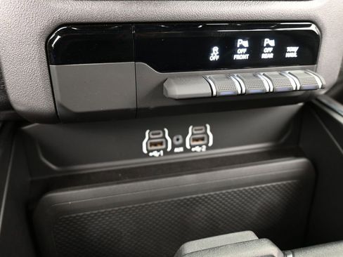 Used 2026 RAM 1500 Big Horn RWD image 20