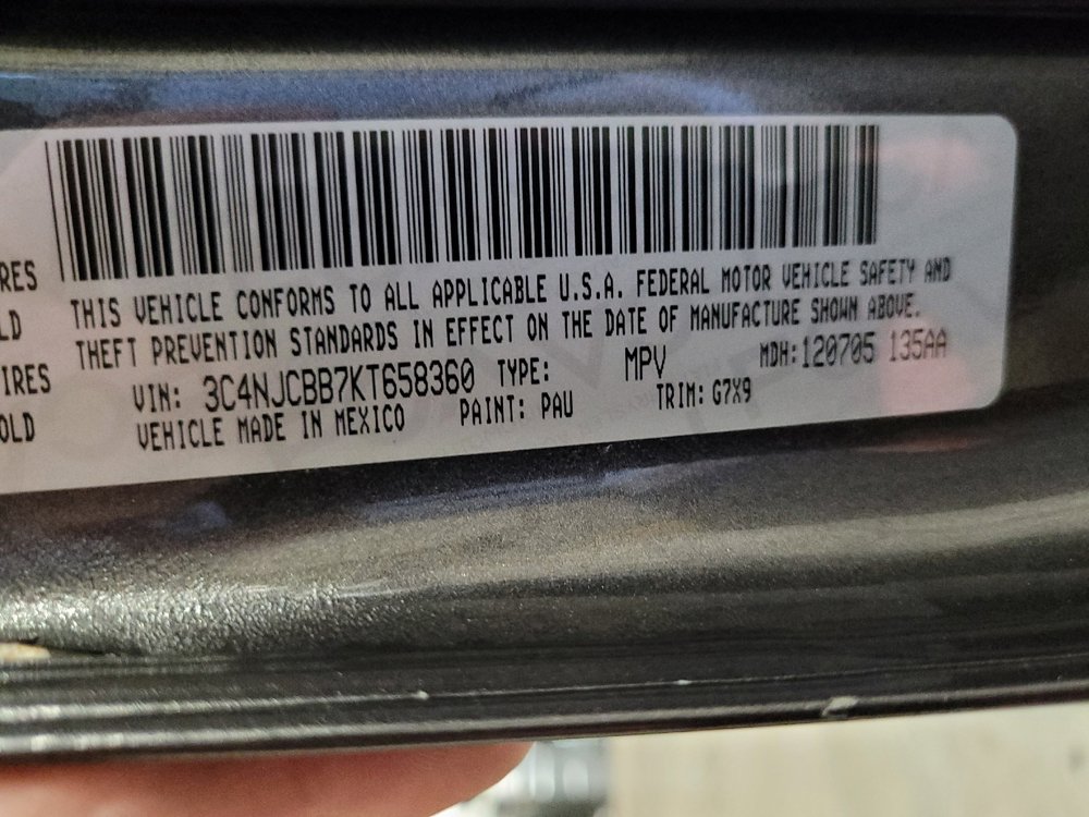 Used 2019 Jeep Compass Latitude w/ Popular Equipment Group FWD image 33