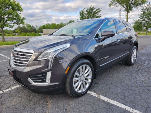 Used 2017 Cadillac XT5 Platinum AWD/4WD image 16