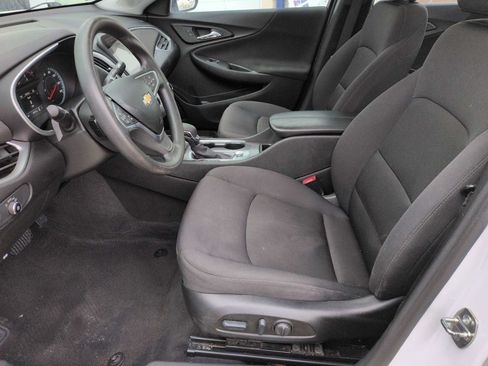 Used 2023 Chevrolet Malibu LT w/ Driver Confidence Package FWD image 16