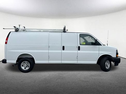 Used 2025 Chevrolet Express 2500 Extended w/ Communications Package RWD image 15