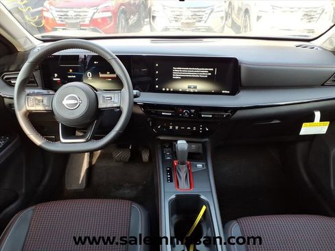 New 2026 Nissan Kicks SR w/ Cold Weather Package AWD/4WD image 11