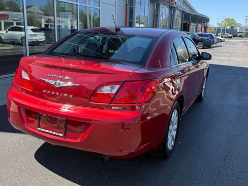 Used 2010 Chrysler Sebring Limited image 3