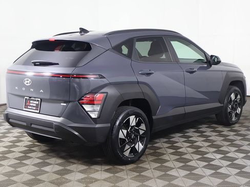Used 2024 Hyundai Kona SEL w/ Convenience Package AWD/4WD image 9