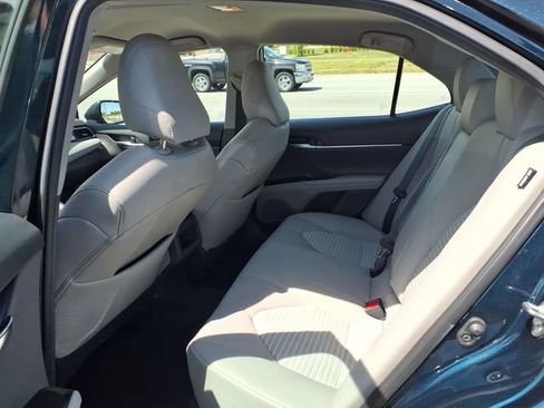 Certified 2019 Toyota Camry SE FWD image 12