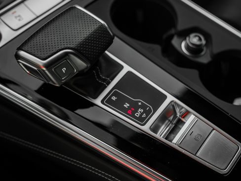 Used 2022 Audi RS 7 Sportback w/ Black Optic Package image 11