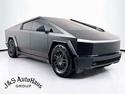 Used 2025 Tesla Cybertruck AWD Crew Cab