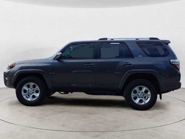 Used 2023 Toyota 4Runner SR5 AWD/4WD image 8