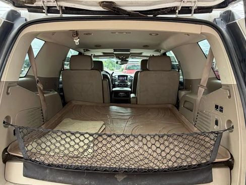 Used 2016 Chevrolet Tahoe LT RWD image 18