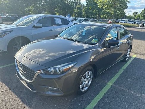 Used 2017 MAZDA MAZDA3 Sport FWD image 3