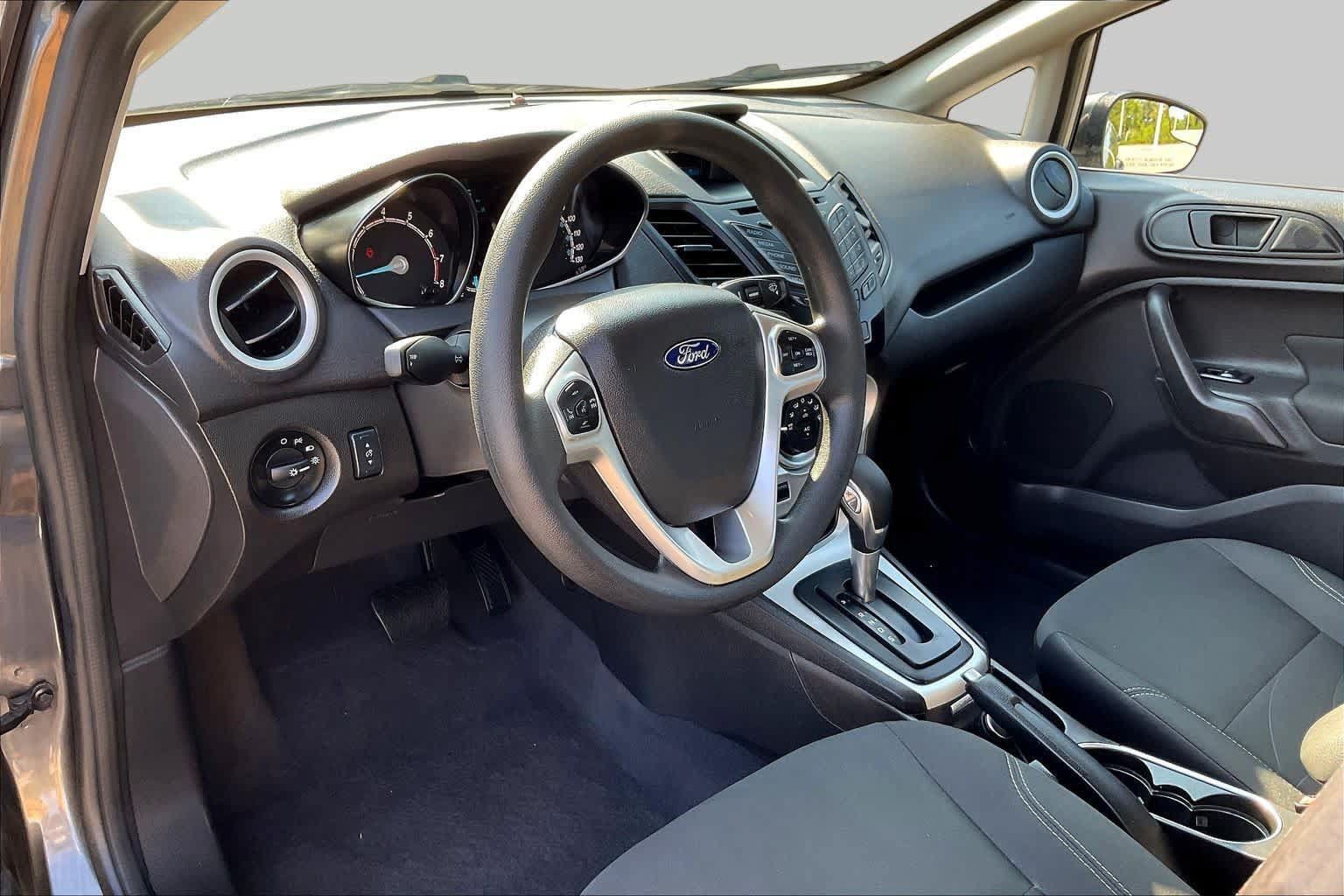 Used 2019 Ford Fiesta SE FWD image 18