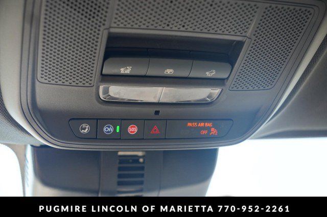 Used 2025 Chevrolet Traverse LT w/ Sun and Wheel Package FWD image 28