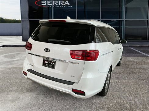 Used 2020 Kia Sedona EX w/ EX Premium Package image 4