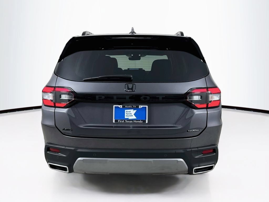 New 2026 Honda Pilot Touring image 6