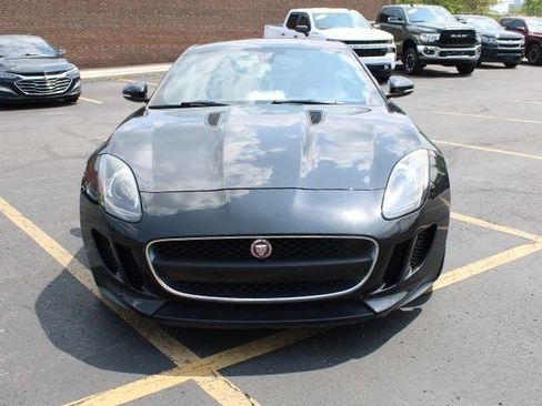 Used 2017 Jaguar F-TYPE Coupe RWD image 3