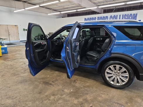 Used 2020 Ford Explorer Limited RWD image 14