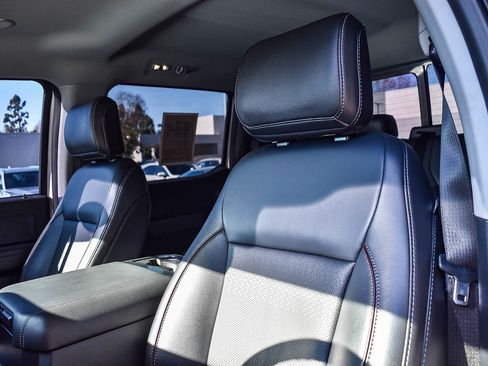 Used 2024 Ford F350 Lariat w/ Lariat Ultimate Package image 23