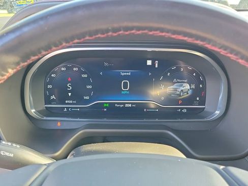 Certified 2022 Chevrolet Suburban RST w/ Luxury Package image 28