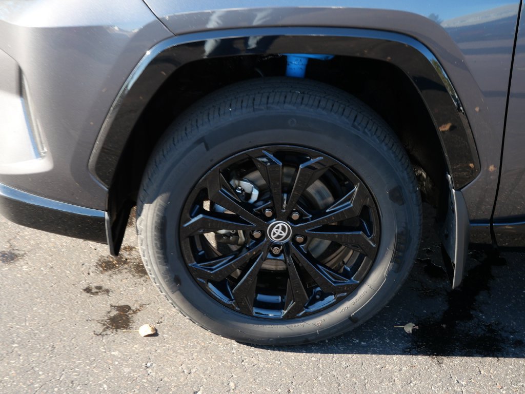 Certified 2023 Toyota RAV4 XSE w/ XSE Grade Weather Package AWD/4WD image 8