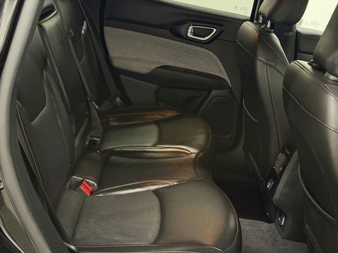 Used 2023 Jeep Compass Latitude AWD/4WD image 20