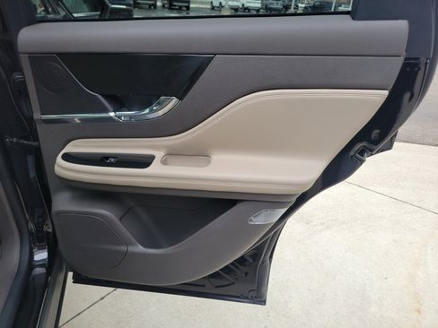 Certified 2023 Lincoln Corsair Reserve w/ Equipment Group 201A image 28