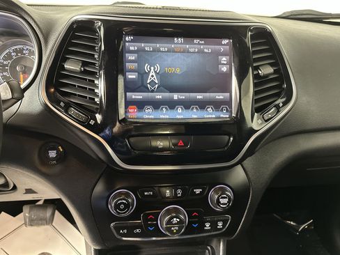 Used 2019 Jeep Cherokee High Altitude image 20