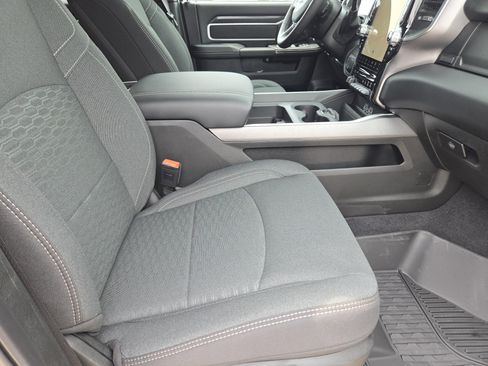 New 2026 RAM 2500 Lone Star AWD/4WD image 13