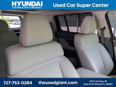 Used 2025 Hyundai Santa Fe Calligraphy FWD image 6