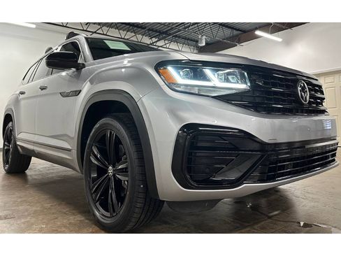 Used 2023 Volkswagen Atlas SEL R-Line AWD/4WD image 6
